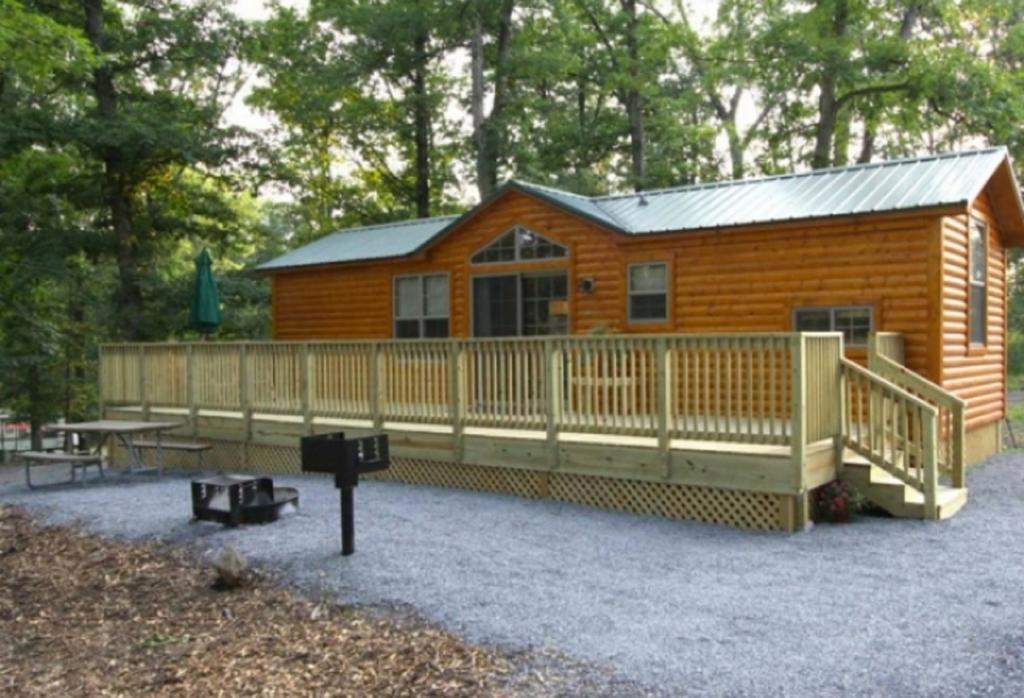 Lakeland Rv Campground Cottage 15 Edgerton Exterior photo